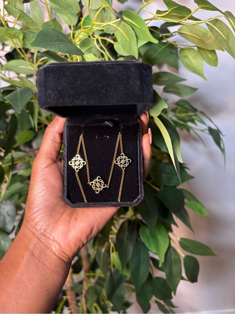 Gold Filigree Clover Necklace - Women Jewelry
